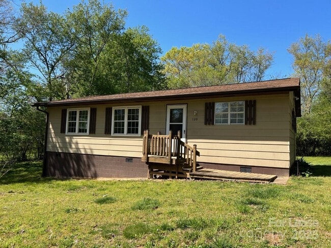 Building Photo - 120 Amber Ln