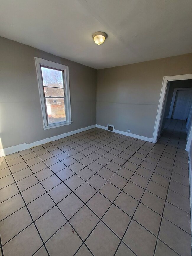 Building Photo - 3170 N 7th St Rental