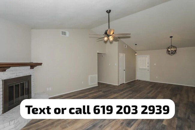 Photo - 2422 Bentley Dr