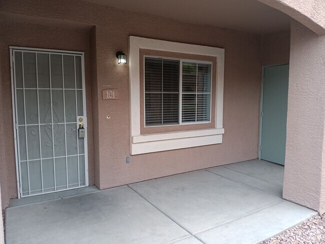 Building Photo - Gated Summerlin Condo - Ground floor 2/2 w... Unit 101