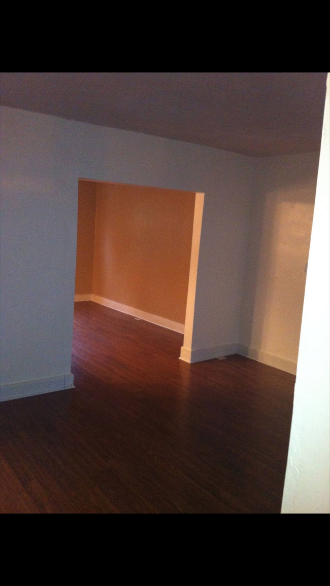 Photo - 2328 Murray Ave