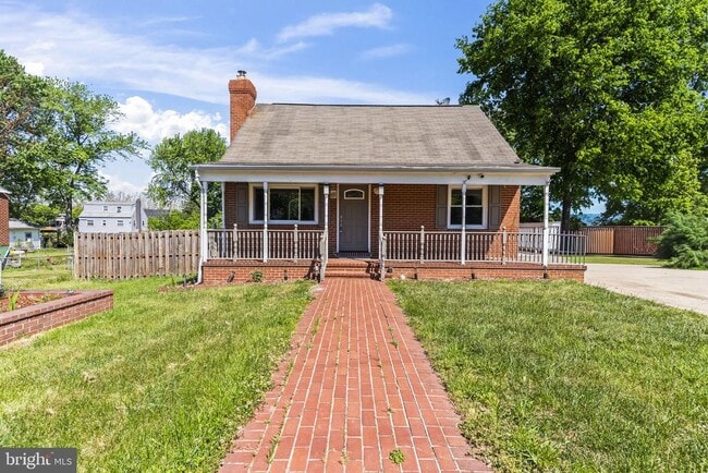 Photo - 7596 Amherst Dr