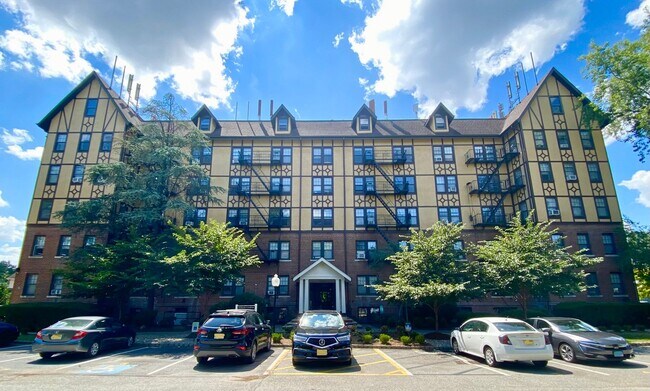 Hillside Gardens Apartment Homes
