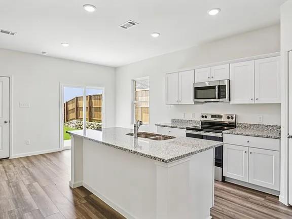 Photo - 152 Mullen Wy