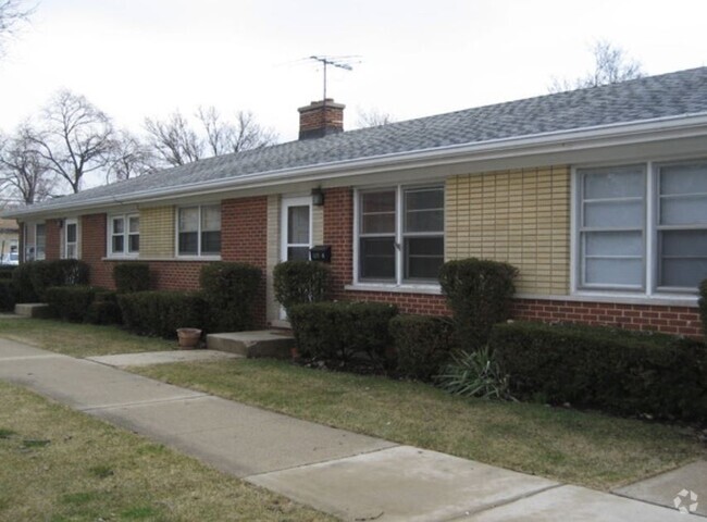 Building Photo - 127 W Ash St Unit B Rental