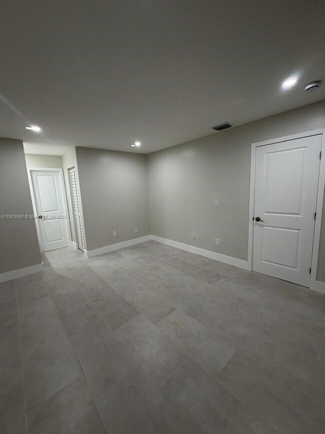 Photo - 9716 Hammocks Blvd Unidad 201-34