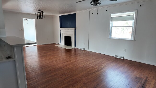 Photo - 1757 Lafayette Dr