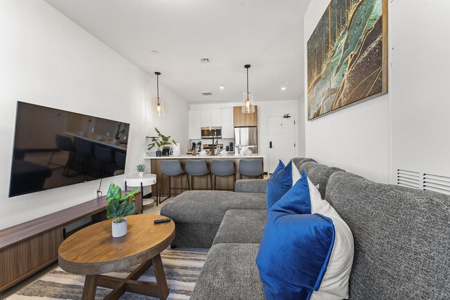 Photo - 600 Broadway Unidad ID1240289P