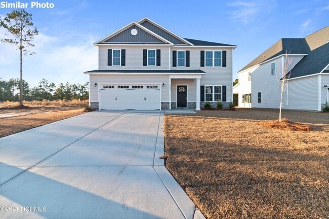 Building Photo - 4 Bedroom with flex space