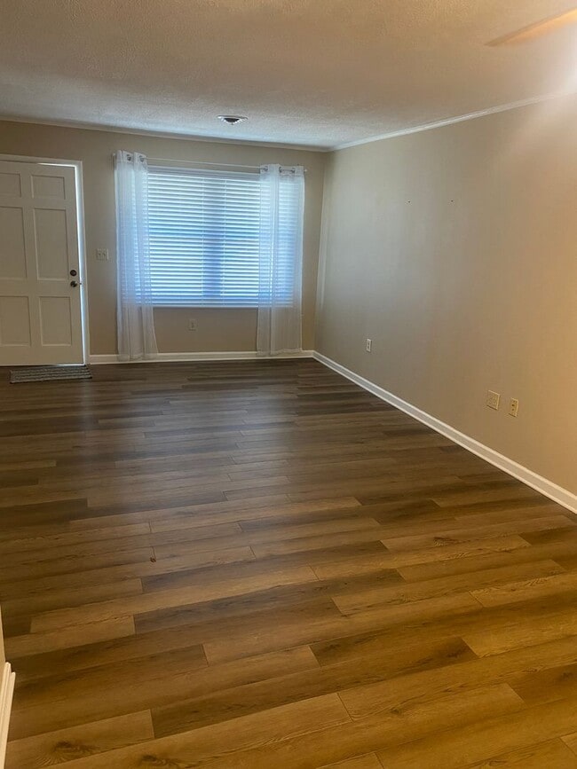 Photo - Radford, 2 BR / 1 BA Available Feb. 10th