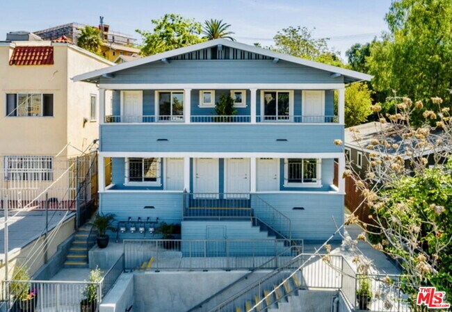 Building Photo - 144 Douglas St Unit 144 Rental