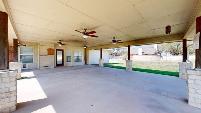 Building Photo - 2 WEEKS FREE!!! $2,195 for OVER 1 ACRE LOT...