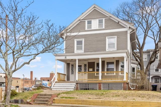 Photo - 242 Waterman St
