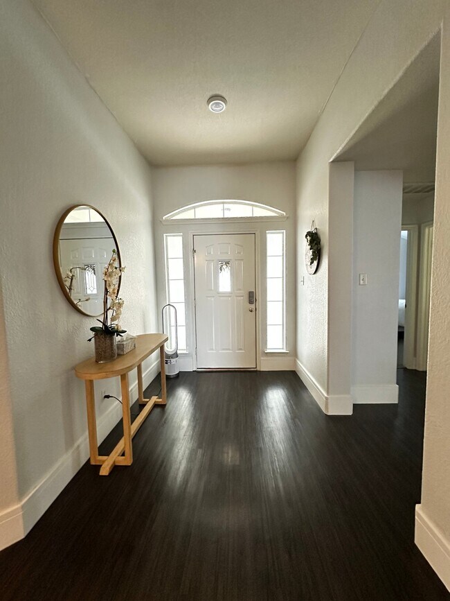 4505 Sydney Harbour Ct