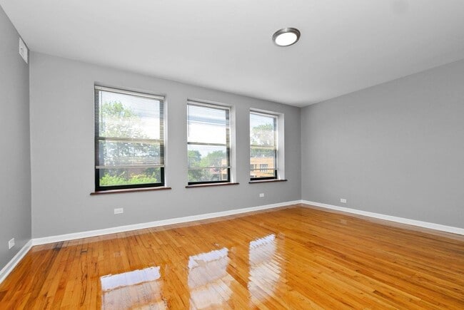Photo - Two Bedroom in South Shore