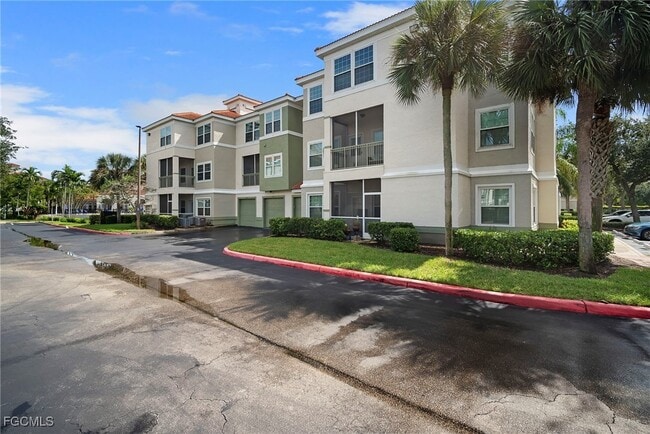 Building Photo - 23660 Walden Center Dr Unit 203