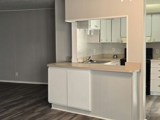 Photo - 111 48th Ave W