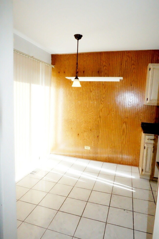 Photo - 1185 Leicester Ct