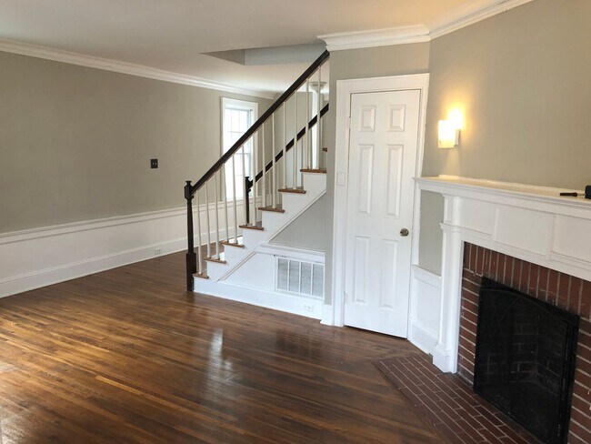 Photo - Great 2 Bedroom Duplex in Dilworth!