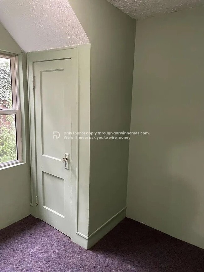 Photo - 246 Sobul Ave