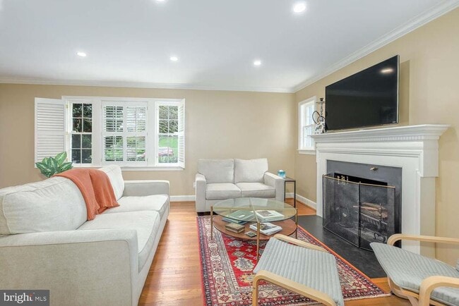 Photo - 3209 Thornapple St