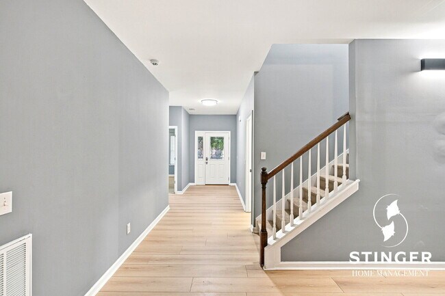 Photo - 117 Mission Way