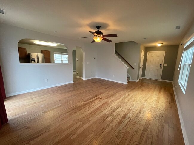 Photo - 506 Ganyard Farm Way