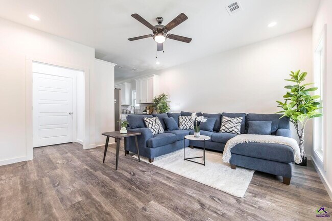 Photo - 106 Leisure Pointe Rd