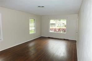 Photo - 1107 Worthshire St