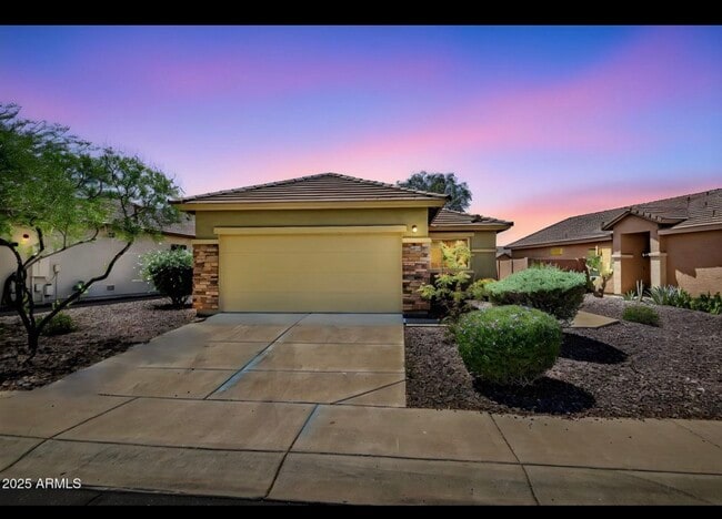 Building Photo - 1623 W Owens Way