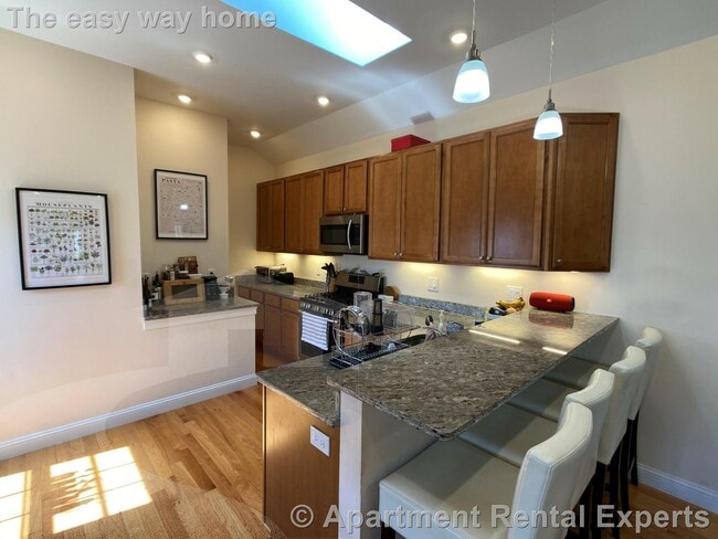 Photo - 14 Flint St Unit #2