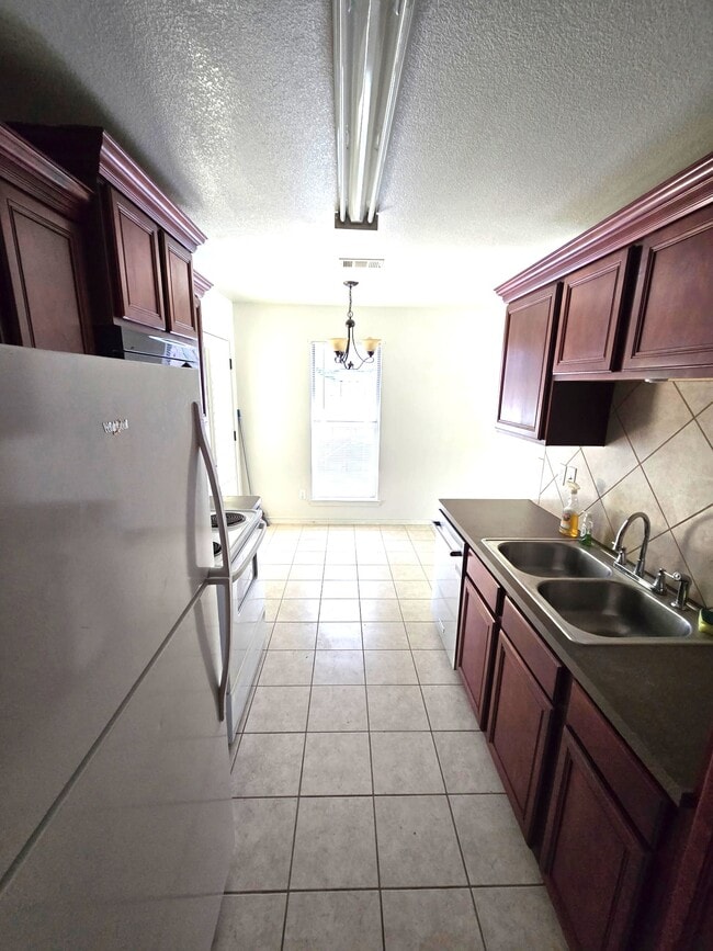 Photo - 6534 Westwood Village Dr