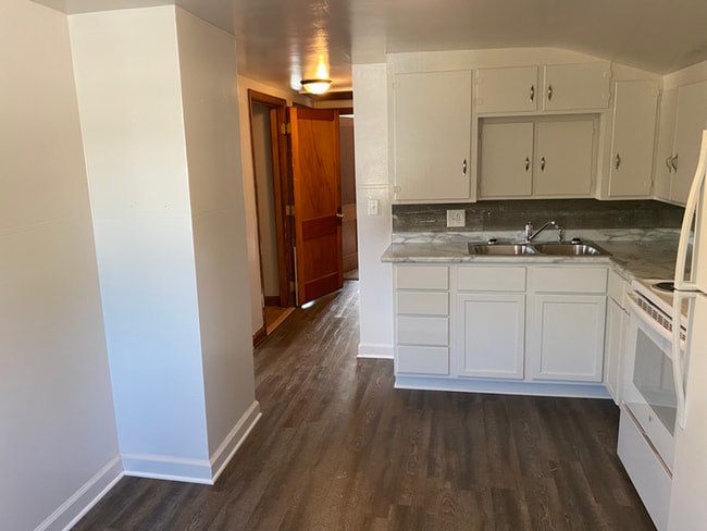 Photo - 1202 S 11th Ave Unidad Upper