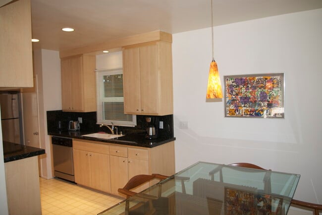 Photo - 516 N San Vicente Blvd