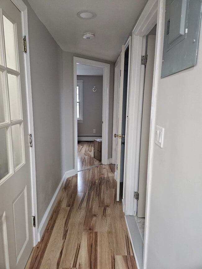 Photo - 115 N Hull St Unit 2nd floor