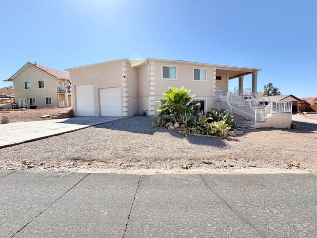 Photo - 2044 Sherman Rd