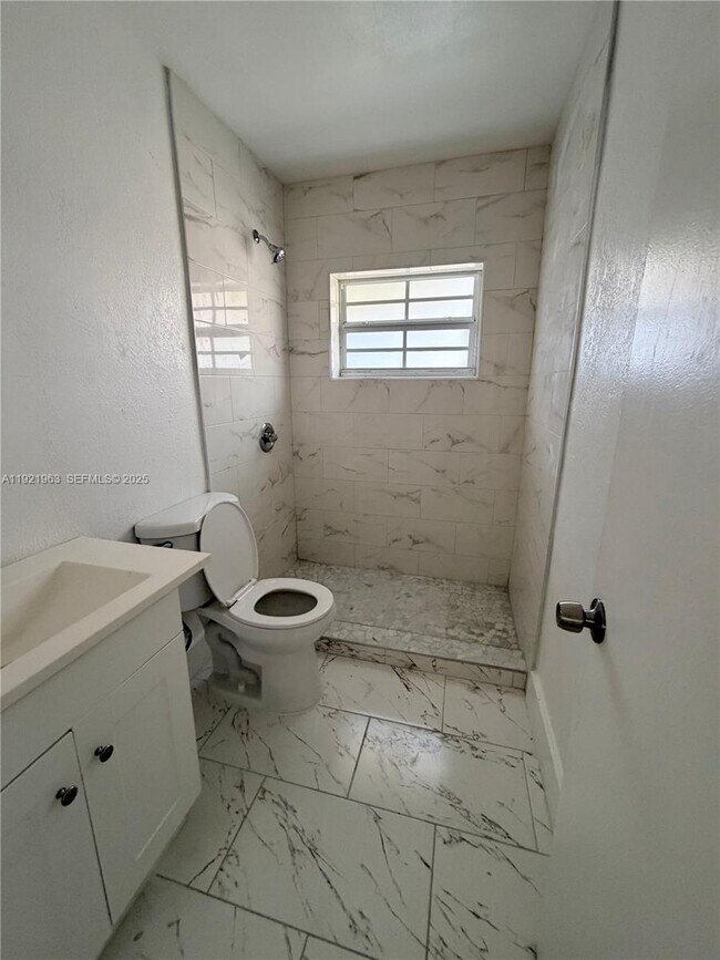 1320 SW 11th Ave Unit A