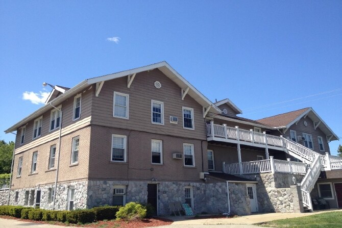 Photo - Greenview Manor Apartments