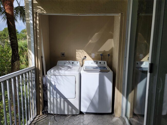 Photo - 3341 NW 47th Ter Unit # 317