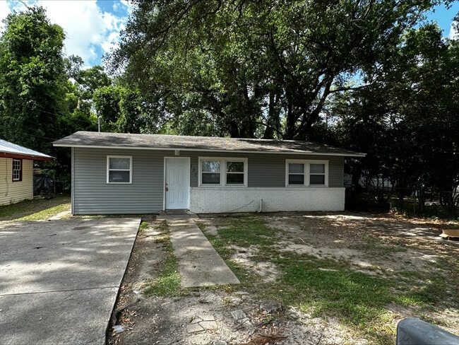 Building Photo - 137 Rosewood Dr Rental