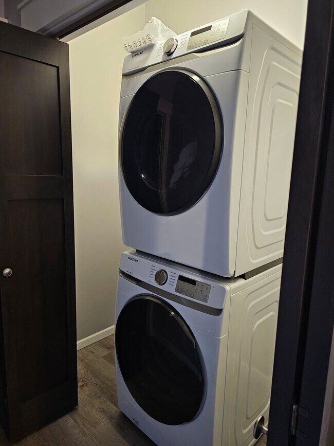 Photo - 122 S Main St Unit 2