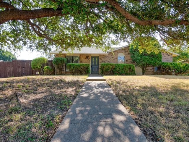 1472 Rockshire Dr