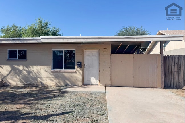 Building Photo - 2Bed/1Bath House at McDowell/32nd St! Ready for Immediate Move-In! – NO HOA!