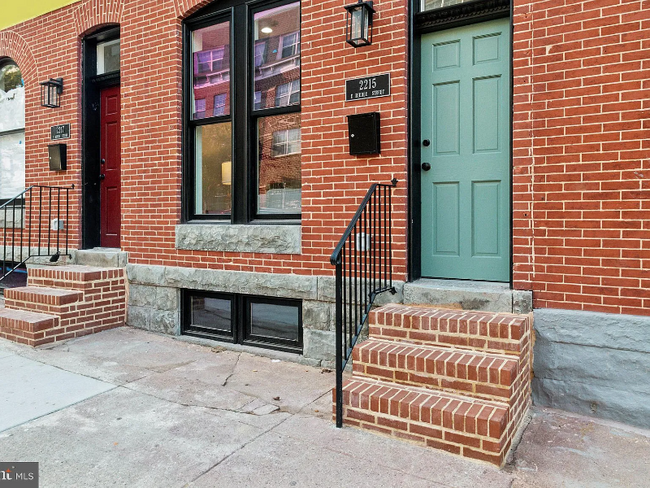 Photo - 2215 E Biddle St Townhome