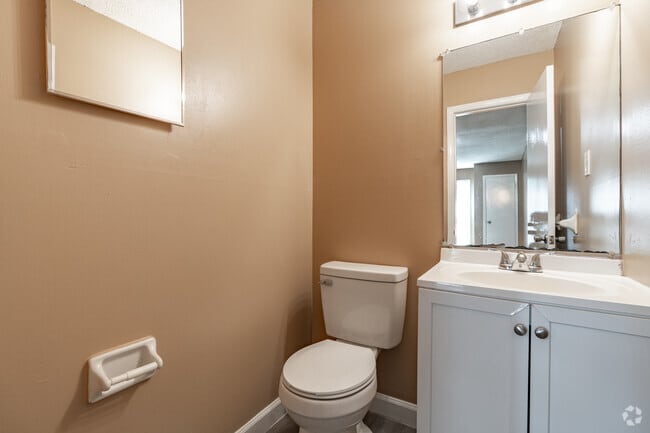 2BR, 1.5BA - 1000SF - Half Bath