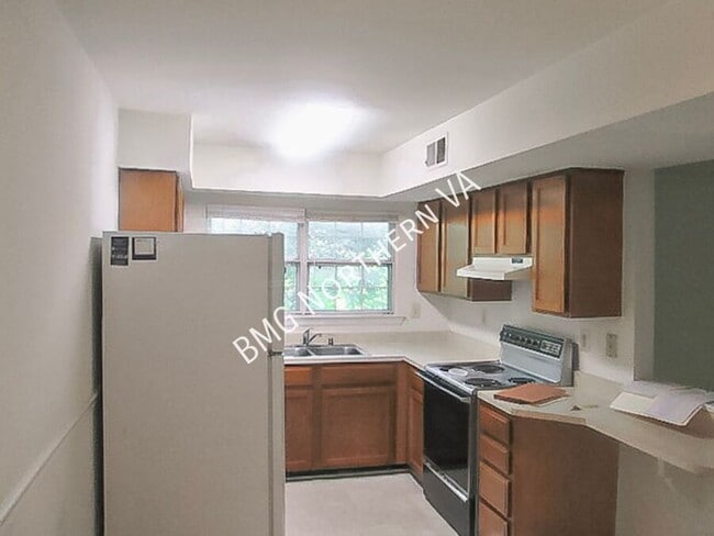 Photo - 7715 Inversham Dr