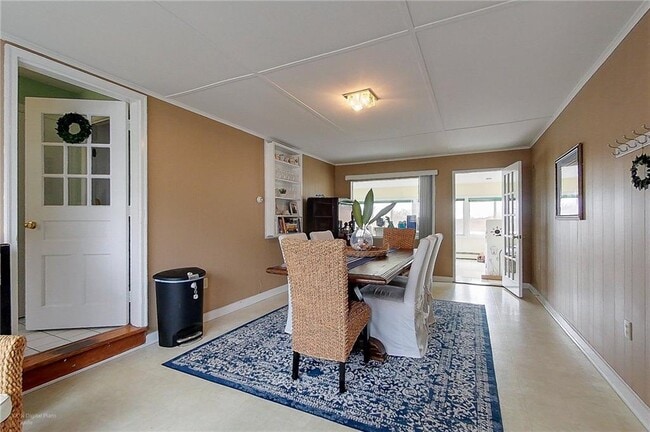16 South Dr