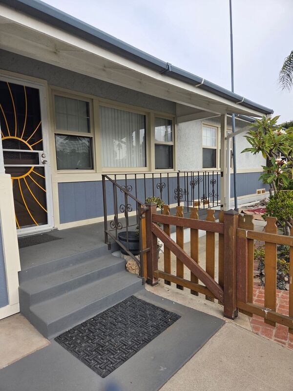 Building Photo - 1616 S Tremont St