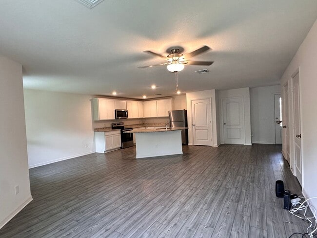 Photo - POINCIANA - TUSCANY PRESERVE 3BR/2.5BA TOW...
