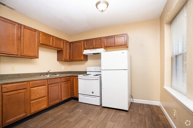 Photo - Chamberlain Apartments